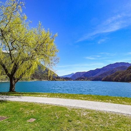 Appartamento Sky&Pool Dom Riva del Garda Esterno foto