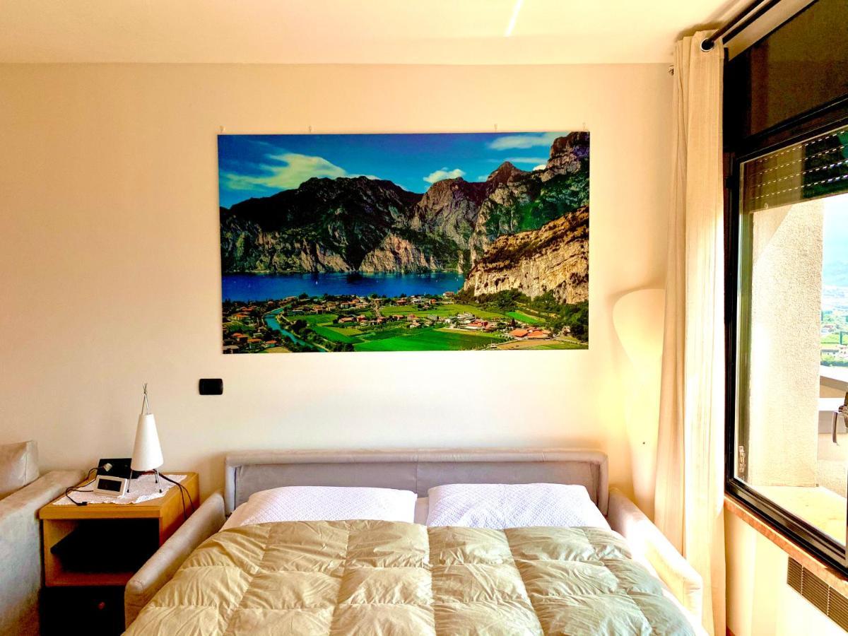 Appartamento Sky&Pool Dom Riva del Garda Esterno foto