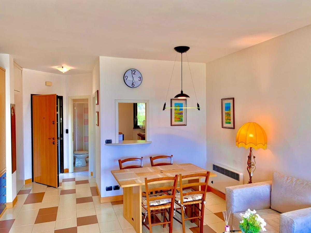 Appartamento Sky&Pool Dom Riva del Garda Esterno foto