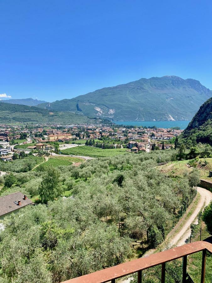 Appartamento Sky&Pool Dom Riva del Garda Esterno foto