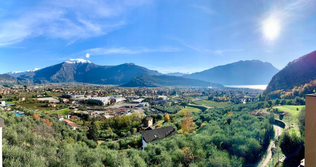 Appartamento Sky&Pool Dom Riva del Garda Esterno foto